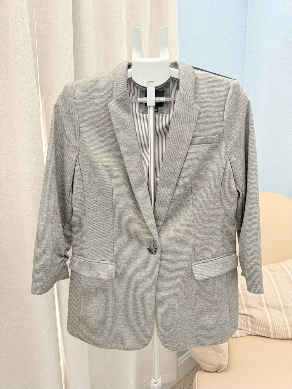 The Limited Classic Grey Pinstripe Blazer Tailored Single-Button M Preppy